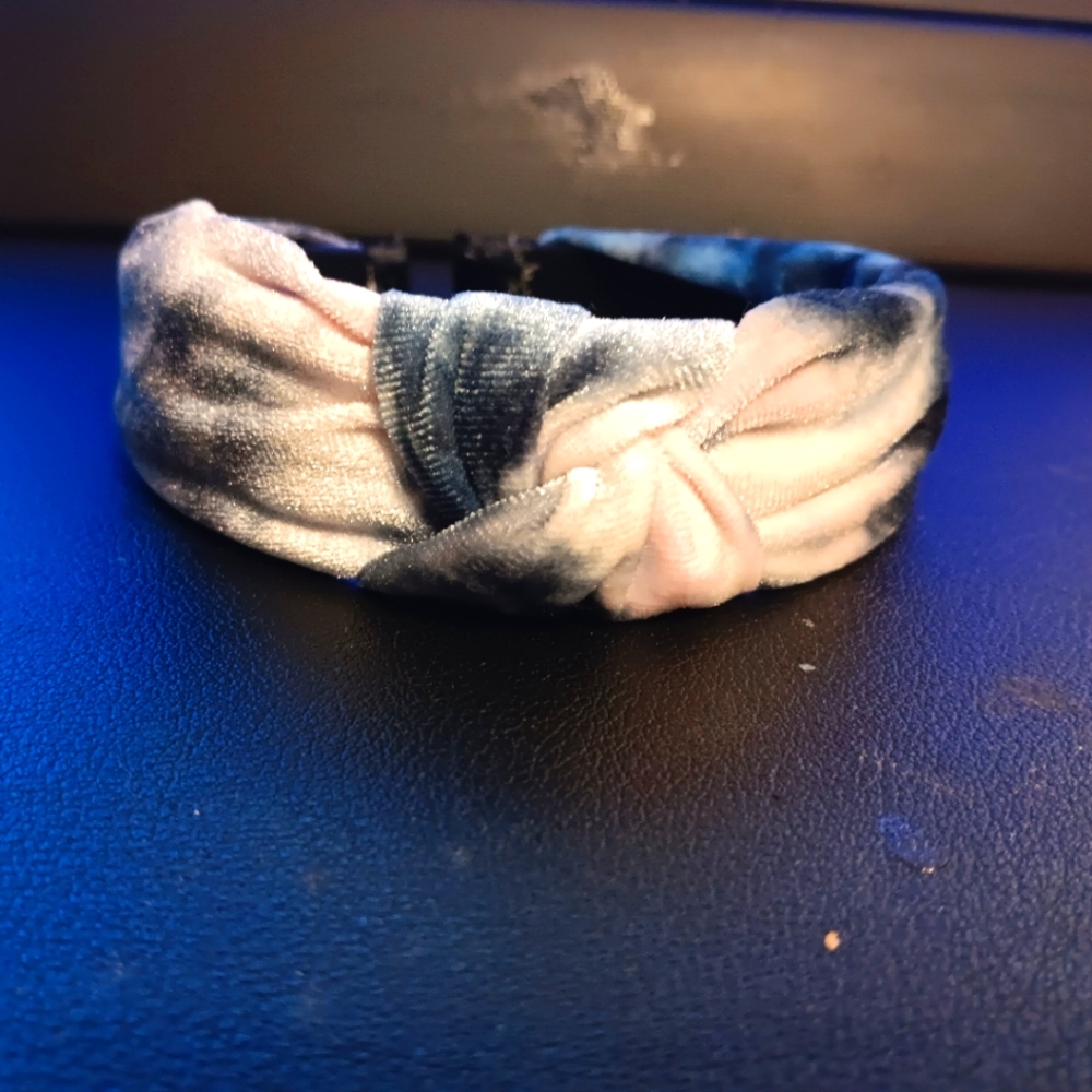 A tye dye headband